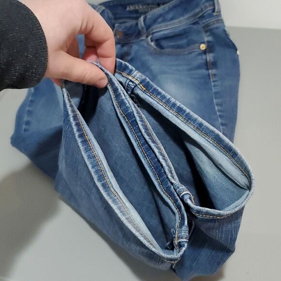 American Eagle 30x33 size 6 boot cut jeans - Picture 8 of 8